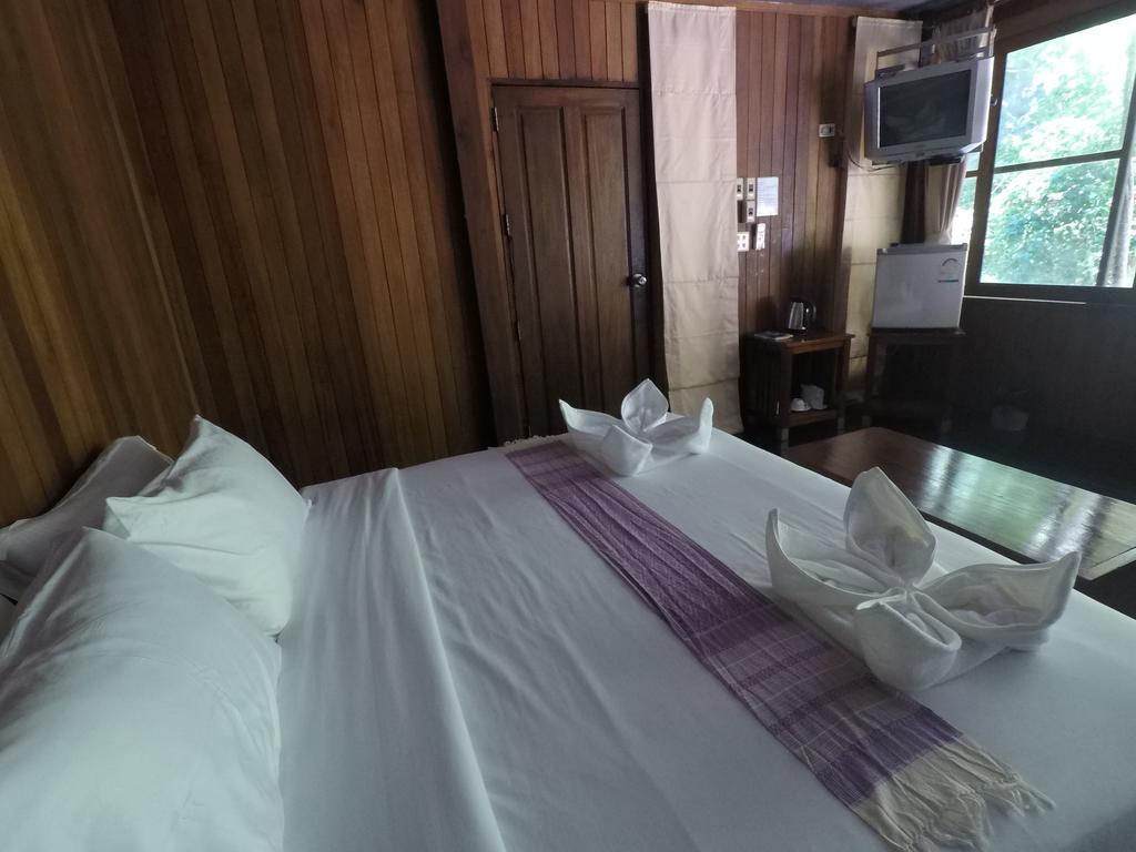 Ao Muong Beach Resort Ko Tao Luaran gambar